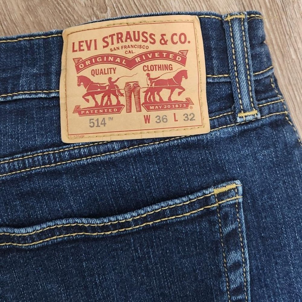 Levi Stratuss & Co 514 STRAIGHT FIT MEN'S JEANS 36w x 32L